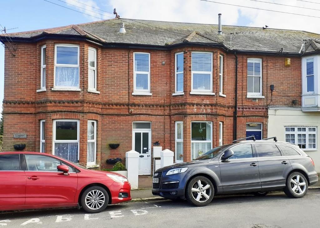 1 Bedroom Flat For Sale in Lower Green Road, St Helens, Isle of Wight