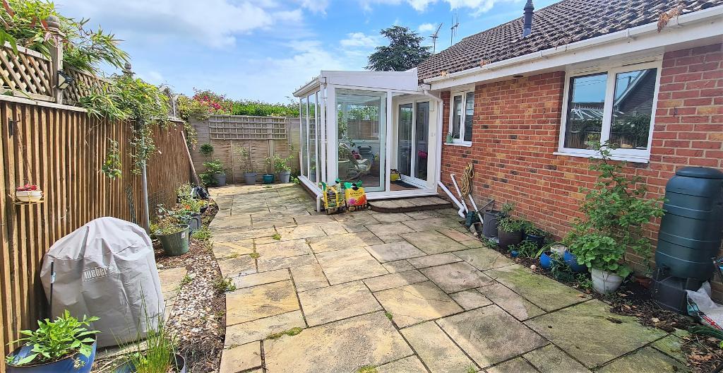 3 Bedroom Detached Bungalow For Sale in Rosemead Place, Bembridge, Isle